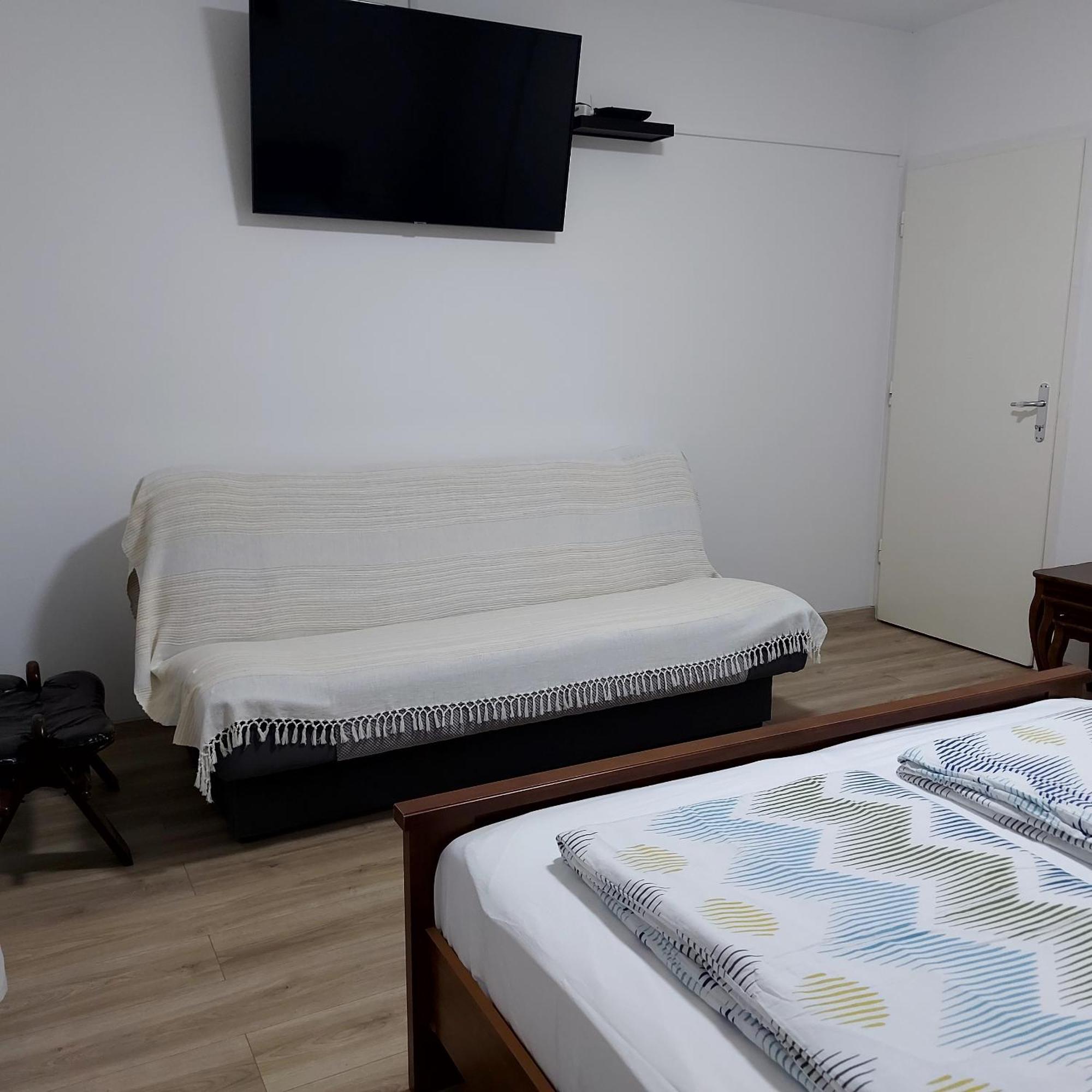 Apartmani Slavulj Фажана Екстер'єр фото