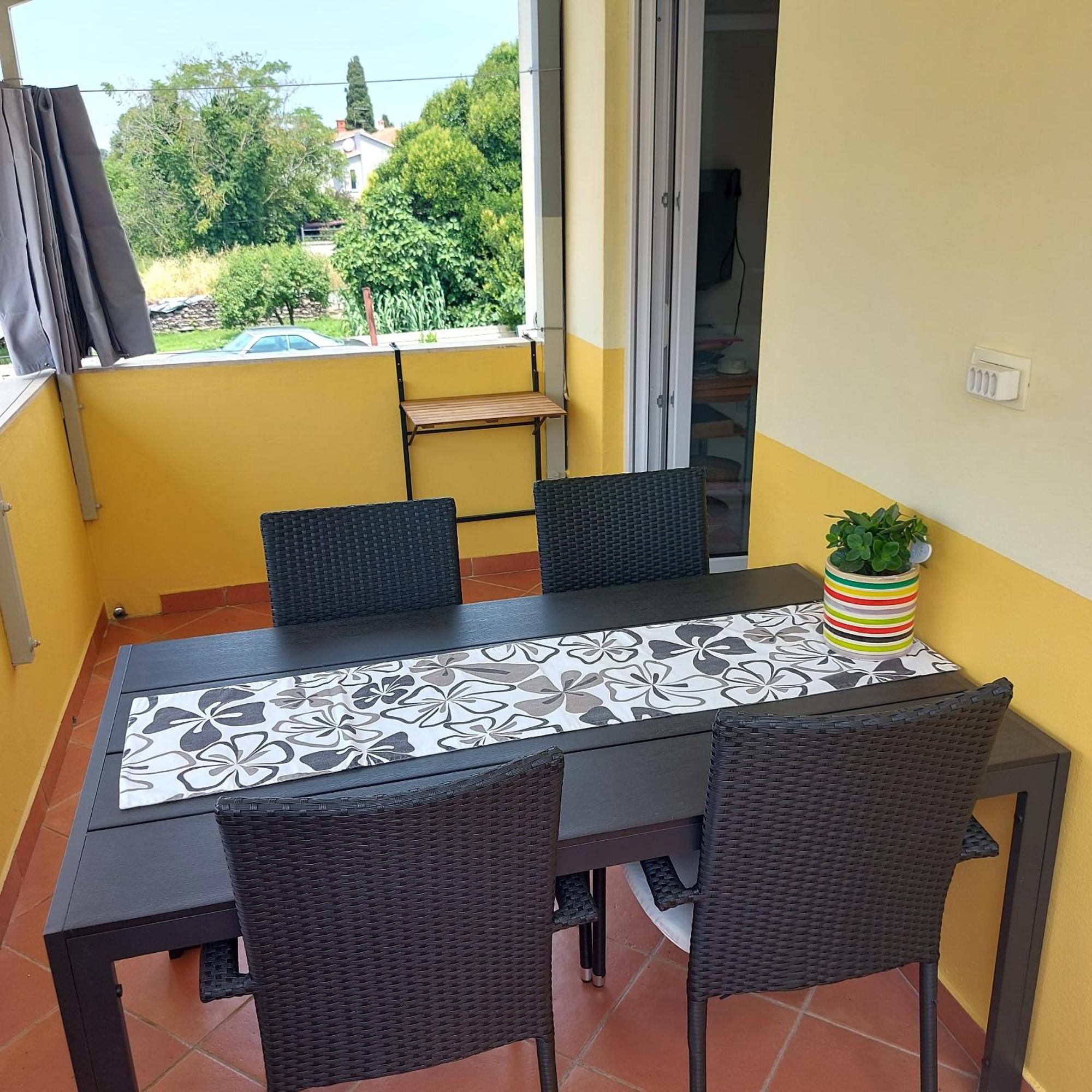 Apartmani Slavulj Фажана Екстер'єр фото